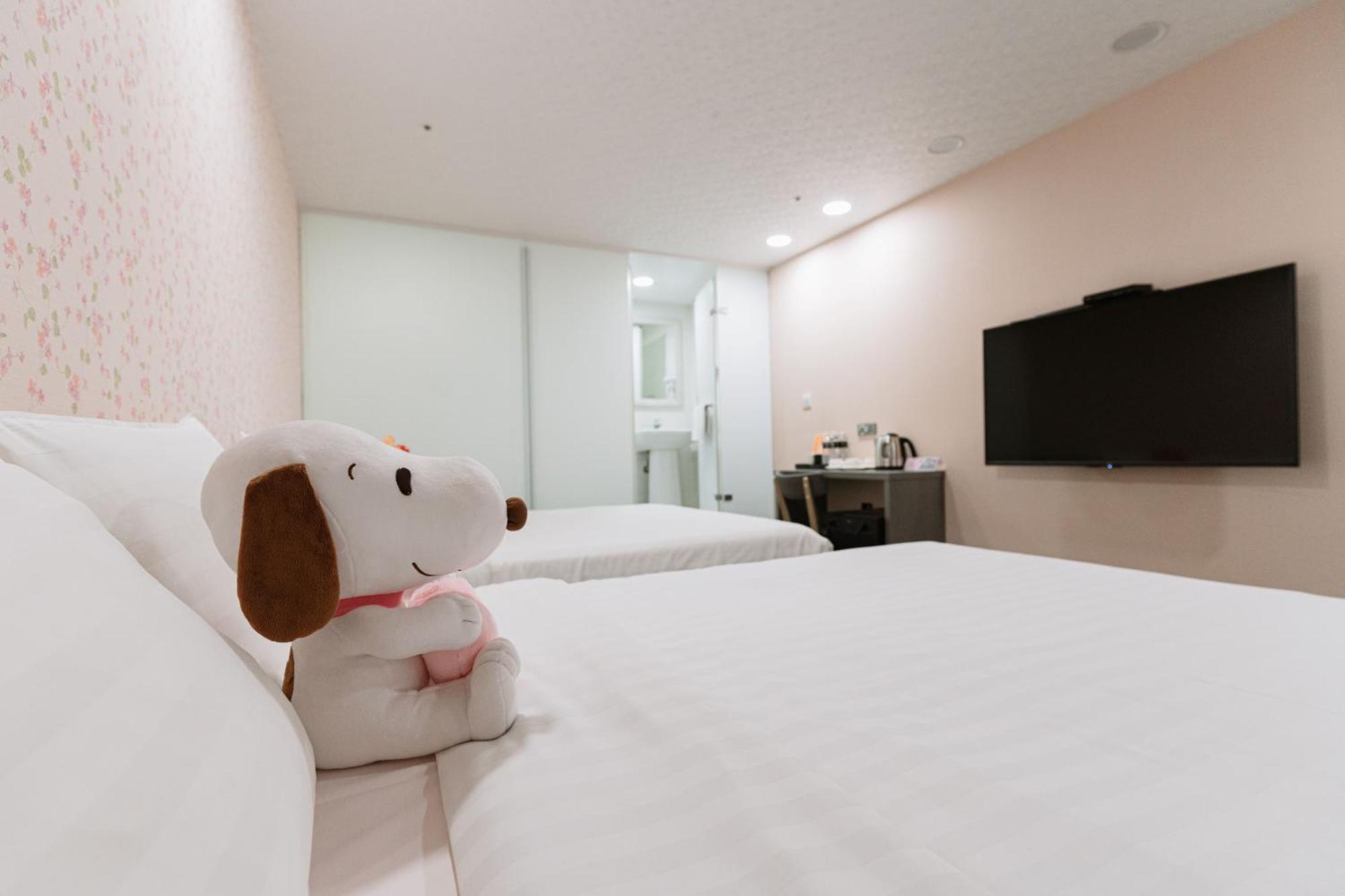 歐法行旅 O Fun Hotel Тайбэй Экстерьер фото