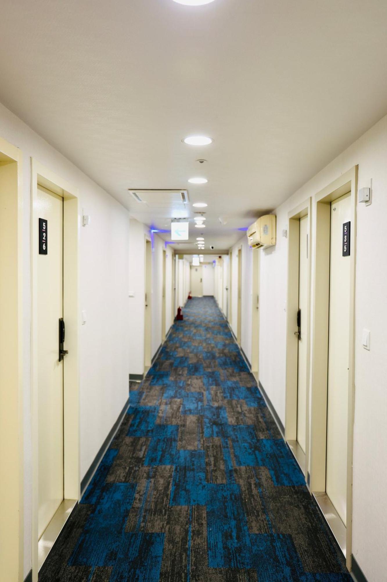 歐法行旅 O Fun Hotel Тайбэй Экстерьер фото