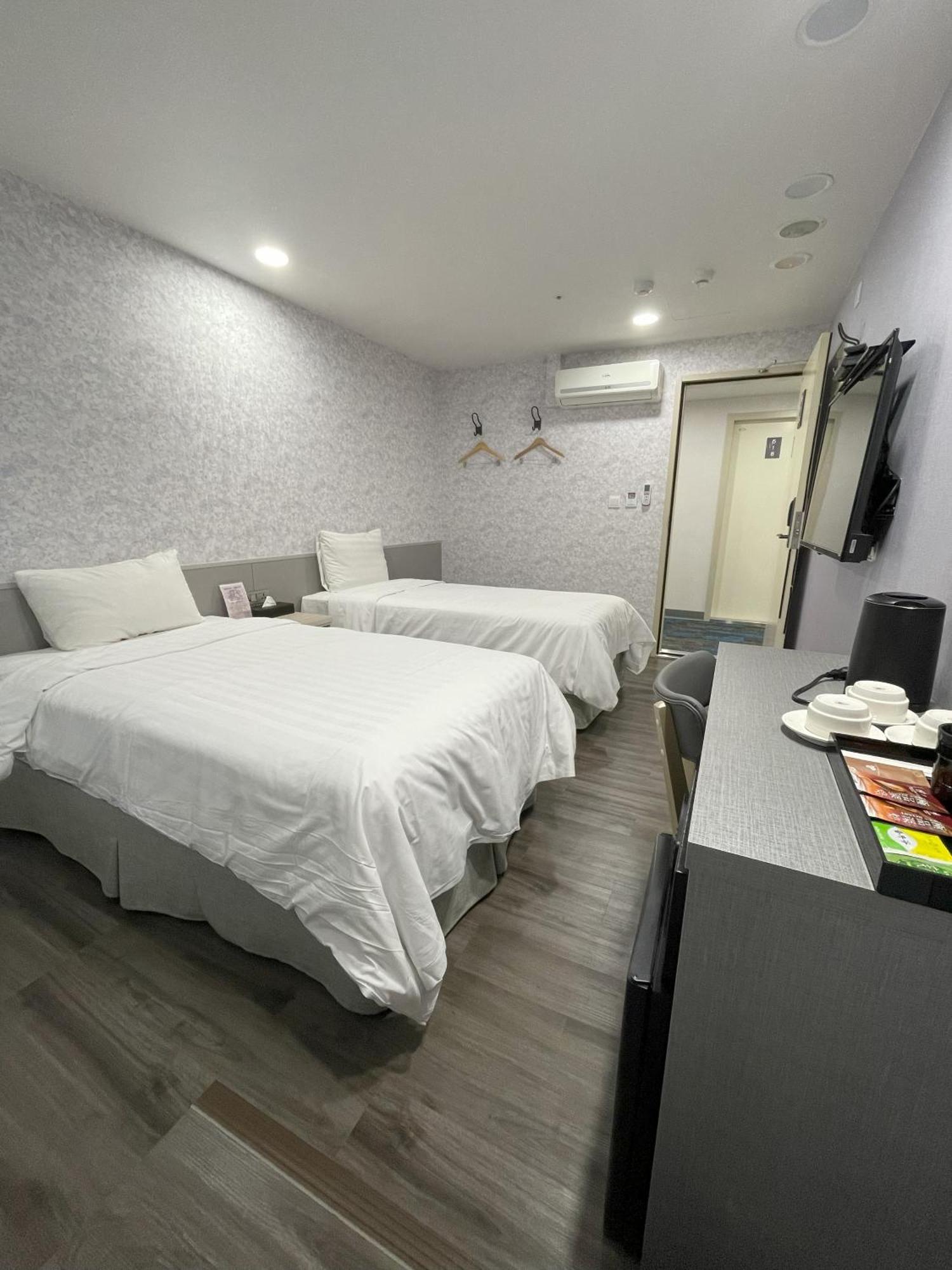 歐法行旅 O Fun Hotel Тайбэй Экстерьер фото